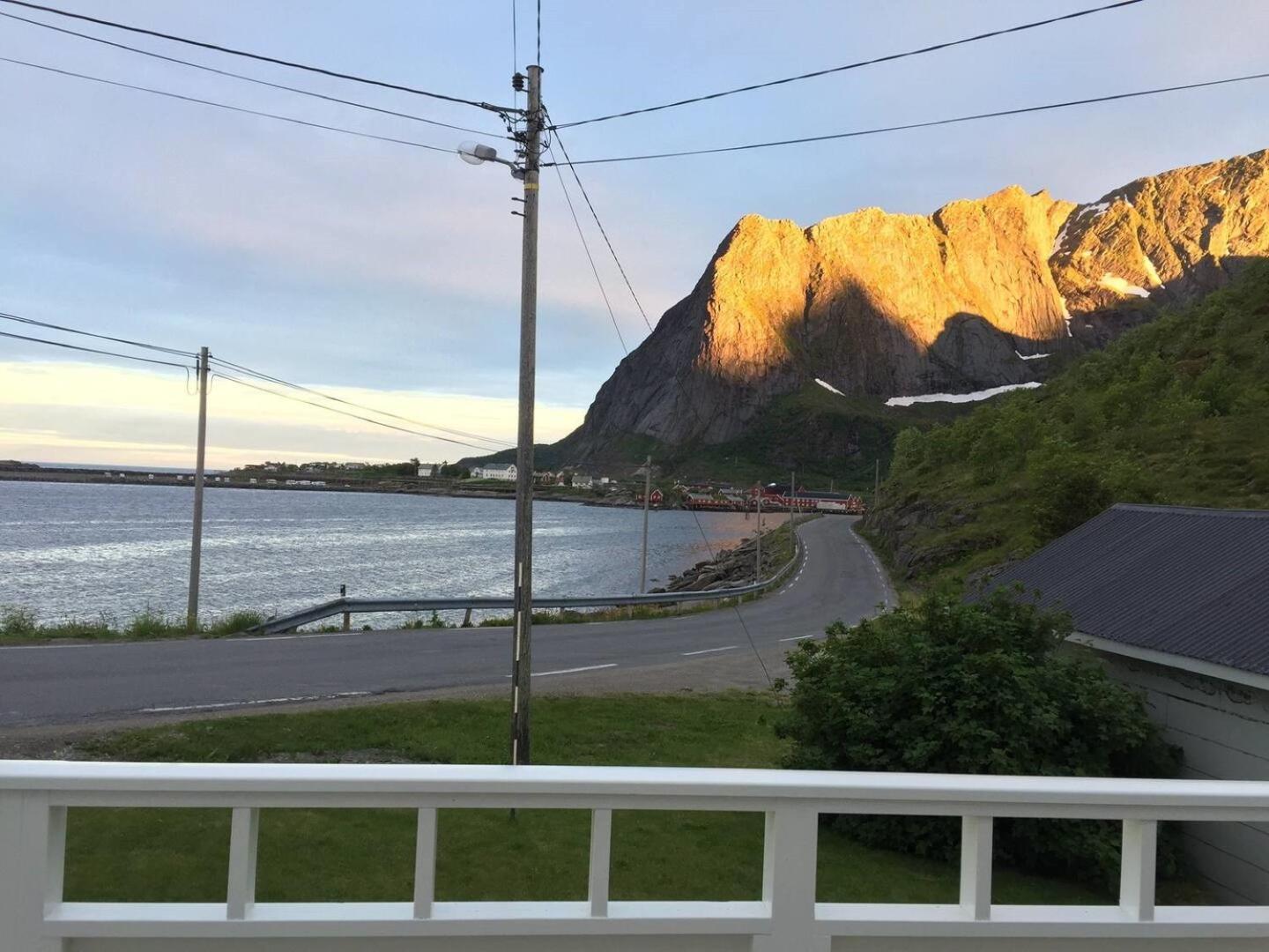 Villa Utsiktsperle Pa Reine I Lofoten Exterior foto